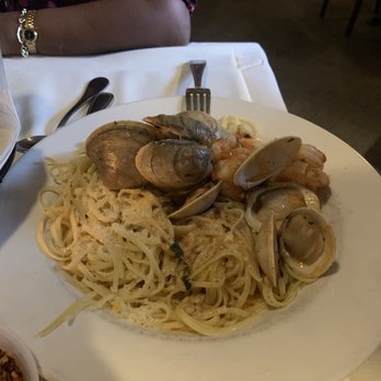 La Scala Restaurant - Italian Near Me - Randolph, Massachusetts