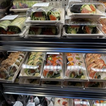 Erewhon - Sushi rolls - Grocery Near Me - Santa Monica, California