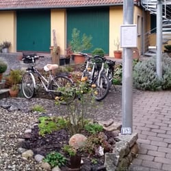 Café Neue Wege - Neue Wege in einem ehemaligen Bauernhof. (02/2016)