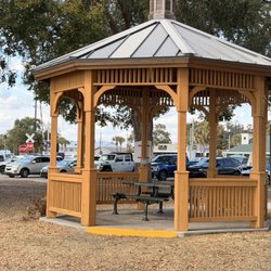 Wooton Park - Great places to relax by the water
