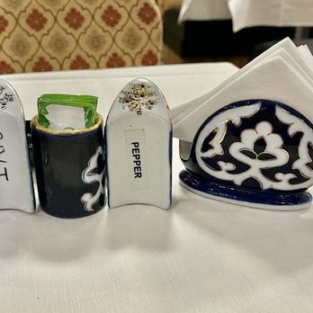 Rus Uz - Alexandria - Super a cool Salt/Pepper/Sweetner/Napkins - Russian Near Me - Alexandria, Virginia Rus Uz - Alexandria - Super a cool Salt/Pepper/Sweetner/Napkins - Russian Near Me - Alexandria, Virginia