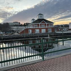 Encanto Scoop at The Docks - A nice view from there