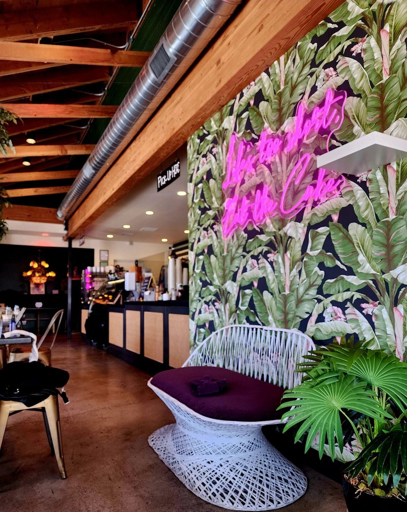 MMM CAKES Updated September 2024 385 Photos & 152 Reviews 310 3rd