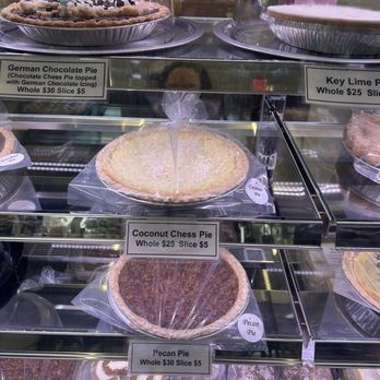 Smithfield Gourmet Bakery And Cafe - Pie - Bakeries Near Me - Smithfield, Virginia