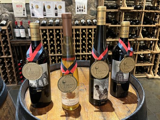 Brotherhood, America's Oldest Winery by null