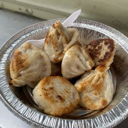 MOM'S MOMO - Updated December 2025 - 85 Photos & 46 Reviews