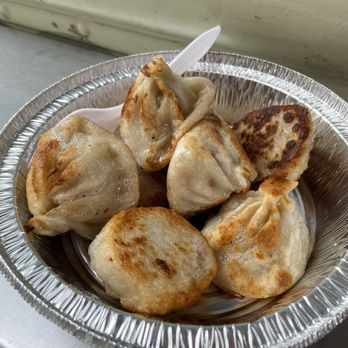 MOM'S MOMO - Updated December 2025 - 85 Photos & 46 Reviews