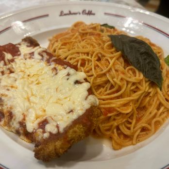 Cafe Landwer - Yonge & Bloor - Breakfast & Brunch Near Me - Toronto, Ontario