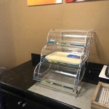 Quality Inn - The online item they had available - Hotels Near Me - Tulare, California