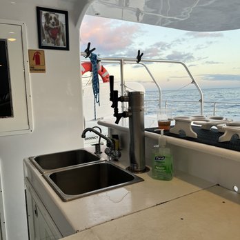 Sea Maui - Bar area - Boat Charters Near Me - Lahaina, Hawaii Sea Maui - Bar area - Boat Charters Near Me - Lahaina, Hawaii