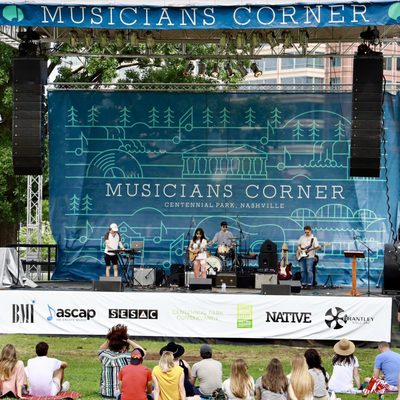 Musicians Corner by null