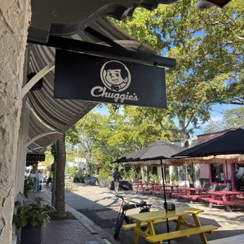 Chuggie's - Burgers Near Me - Miami, Florida