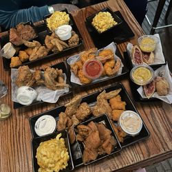 Floods Bar & Grille - Food