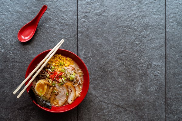 Poke Burri / Lifting Noodles Ramen by null