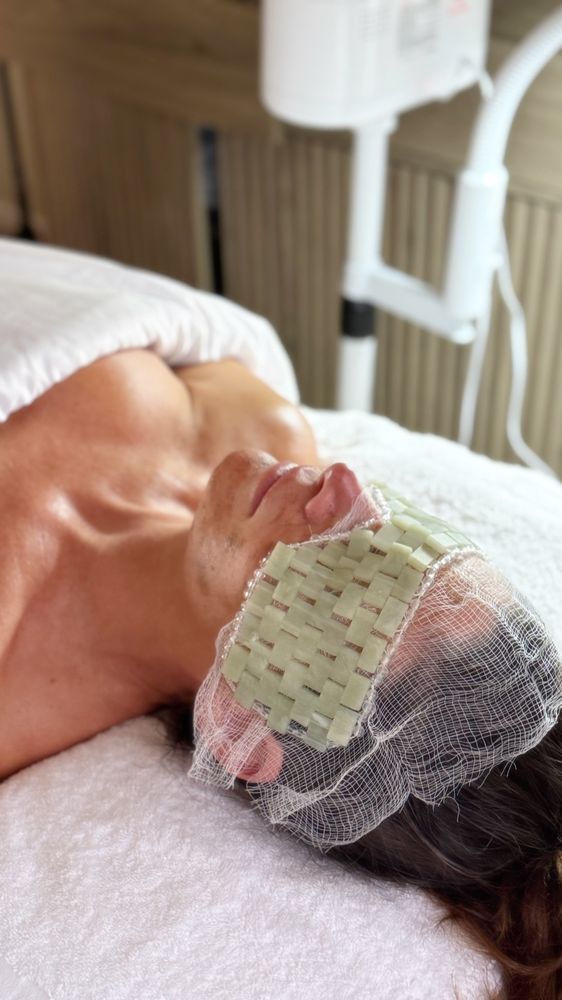 Natural Beauty by Bre Logo