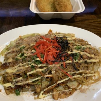 Hashi Ramen - Chicken Yaki Soba - Ramen Near Me - Flushing, New York Hashi Ramen - Chicken Yaki Soba - Ramen Near Me - Flushing, New York