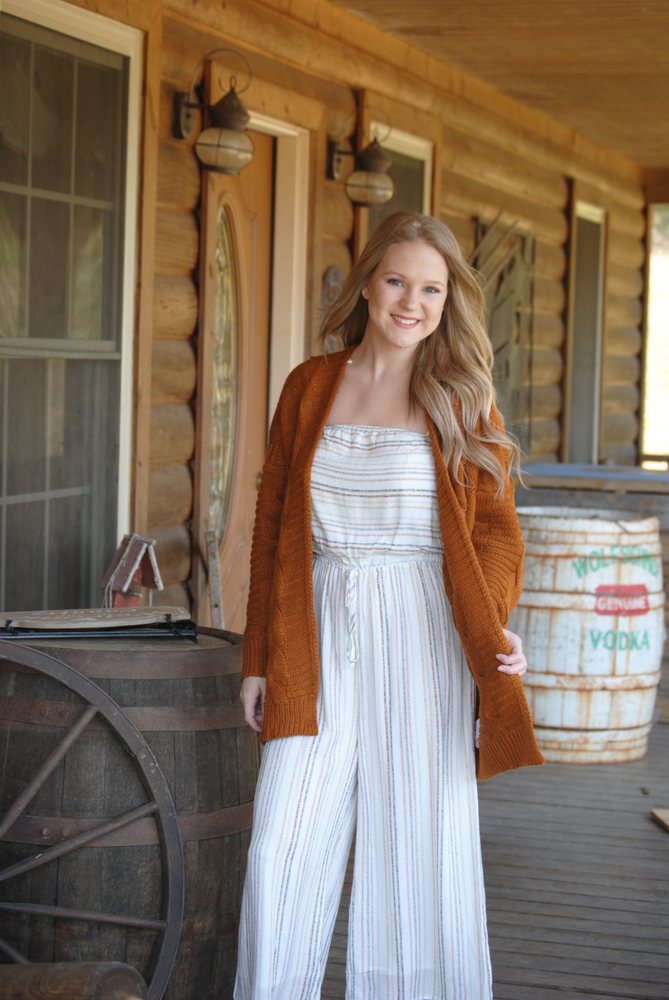 Creekbank Boutique Logo