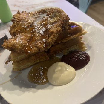 Chef Vargas - Fried Chicken and Waffles - Breakfast & Brunch Near Me - Elkins Park, Pennsylvania