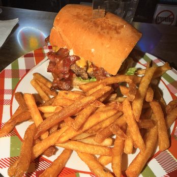 Stadium Club - Dive Bars Near Me - San Diego, California