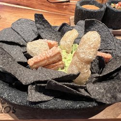 Trio chicharron prensado