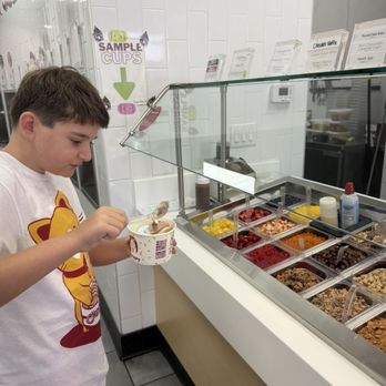Yogurtland - Ice Cream & Frozen Yogurt Near Me - Las Vegas, Nevada Yogurtland - Ice Cream & Frozen Yogurt Near Me - Las Vegas, Nevada