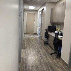 KERN ENDOCRINE CENTER - 15 Photos - Endocrinologists - 4531 Buena Vista