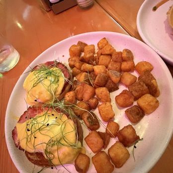 Cafe Americano at Caesars Palace - Eggs benny - Breakfast & Brunch Near Me - Las Vegas, Nevada Cafe Americano at Caesars Palace - Eggs benny - Breakfast & Brunch Near Me - Las Vegas, Nevada