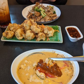 Kataliya Thai House - Crispy Cauliflower, Pad See Ew, Duck Curry - Thai Near Me - Kenmore, Washington