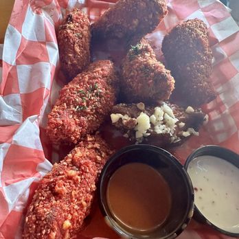 Munchy’s Pizza & Wings - Flamin hot Cheetos dusted wings with chipotle sauce - Pizza Near Me - Deerfield Beach, Florida Munchy’s Pizza & Wings - Flamin hot Cheetos dusted wings with chipotle sauce - Pizza Near Me - Deerfield Beach, Florida