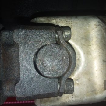 Driver's Auto Repair - Houston Briar Forest - Driveshaft and u-joint do not fit and are improperly installed - Auto Repair Near Me - Houston, Texas
