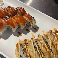 Teppanyaki Time - I forgot the name of the one on the upper left. Kardashian Roll (right)