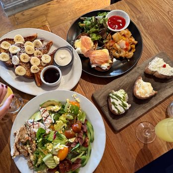 Follia - Wine Bars Near Me - New York, New York
