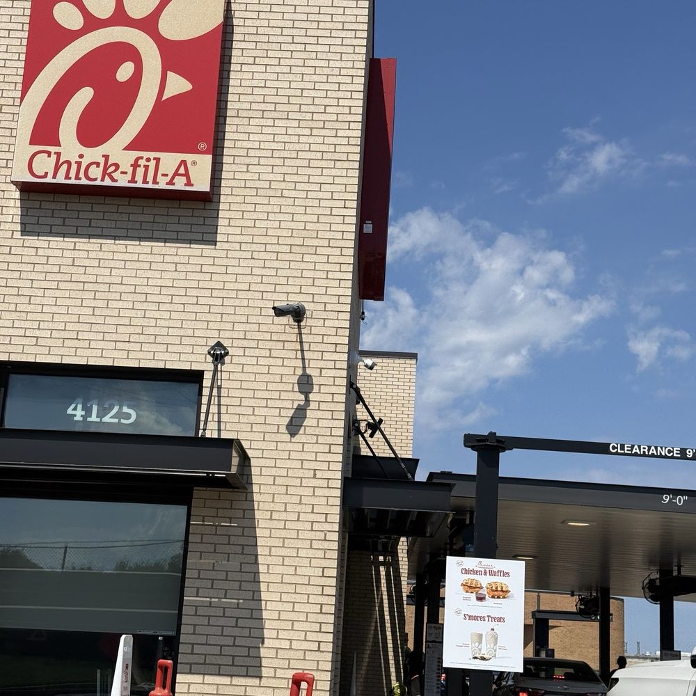 Chick-fil-A - Fast Food Near Me - Saint Louis, Missouri Chick-fil-A - Fast Food Near Me - Saint Louis, Missouri
