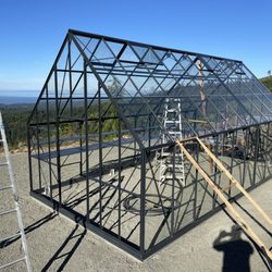 Jungle Jane's - New greenhouse with beautiful location
