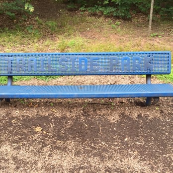 Trailside Park - Bench - Parks Near Me - Ashburn, Virginia