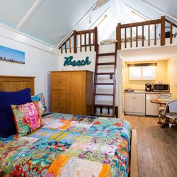 Inn at Cook Street - Koi Cottage Bedroom/Kitchen