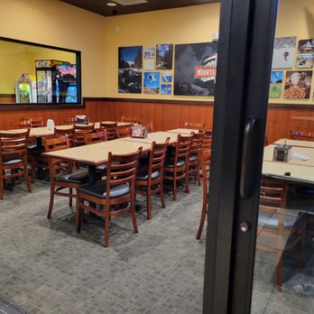 Mountain Mike's Pizza - Side space for groups, larger parties, etc. - Pizza Near Me - Corona, California