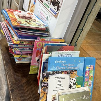 Teapresso Bar - Children's books! - Bubble Tea Near Me - Kapolei, Hawaii Teapresso Bar - Children's books! - Bubble Tea Near Me - Kapolei, Hawaii