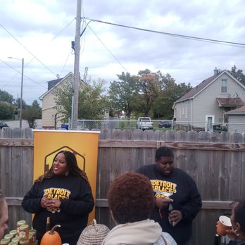 DETROIT HIVES - Updated February 2026 - 15 Photos - 9336 E Warren