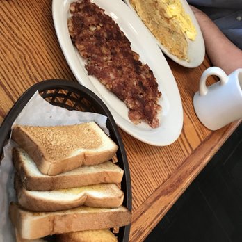 Maria's Grill - Toast, muffin, and bread - Burgers Near Me - Charlotte, North Carolina Maria's Grill - Toast, muffin, and bread - Burgers Near Me - Charlotte, North Carolina