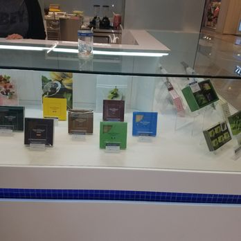 ROYCE Chocolate - $18 liqour choclate - Chocolatiers & Shops Near Me - Arcadia, California ROYCE Chocolate - $18 liqour choclate - Chocolatiers & Shops Near Me - Arcadia, California