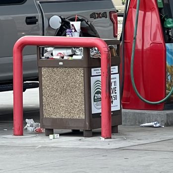 Maverik Adventure's First Stop - And more trash.  This place is beyond gross - Convenience Stores Near Me - Draper, Utah