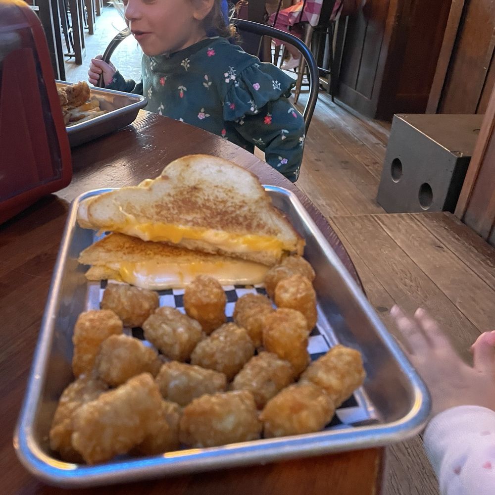 Represa Grill by Chef William Hartzell - Grilled cheese with tater tot's (kids menu) - Burgers Near Me - Folsom, California Represa Grill by Chef William Hartzell - Grilled cheese with tater tot's (kids menu) - Burgers Near Me - Folsom, California