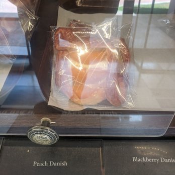 BRUG Bakery - Peach danish - Bakeries Near Me - Honolulu, Hawaii BRUG Bakery - Peach danish - Bakeries Near Me - Honolulu, Hawaii