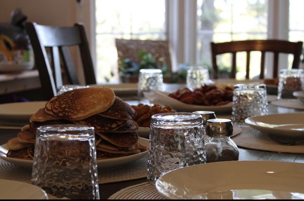 Rest well. Eat beautifully. Stay a while. - A stay worth slowing down for where mornings are the main event. Small, beautiful, unforgettable. Book now. Rest well. Eat beautifully. Stay a while. - A stay worth slowing down for where mornings are the main event. Small, beautiful, unforgettable. Book now.