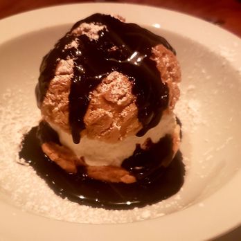 Vécu - Profiterole w/ hot fudge - Bakeries Near Me - Lancaster, Pennsylvania Vécu - Profiterole w/ hot fudge - Bakeries Near Me - Lancaster, Pennsylvania