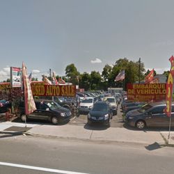 universal auto sales