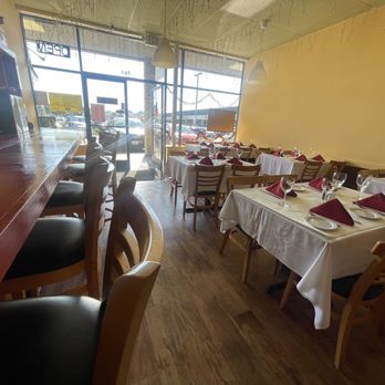 Bolare Trattoria & Pizzeria - Front Dining area and Bar - Pizza Near Me - Pacifica, California Bolare Trattoria & Pizzeria - Front Dining area and Bar - Pizza Near Me - Pacifica, California