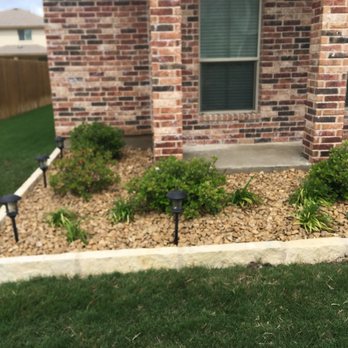 Chavez Landscaping - Front yard complete after cleaning up the weeds and old mulch - Landscaping Near Me