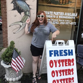 Jerry's Place - Seafood Near Me - Prince Frederick, Maryland